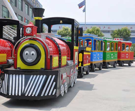 Kiddie trackless train for Pakistan