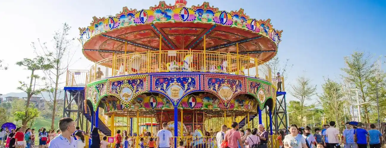 Double Decker Carousel Ride Portfolio Composition and Visitor Flow Optimization